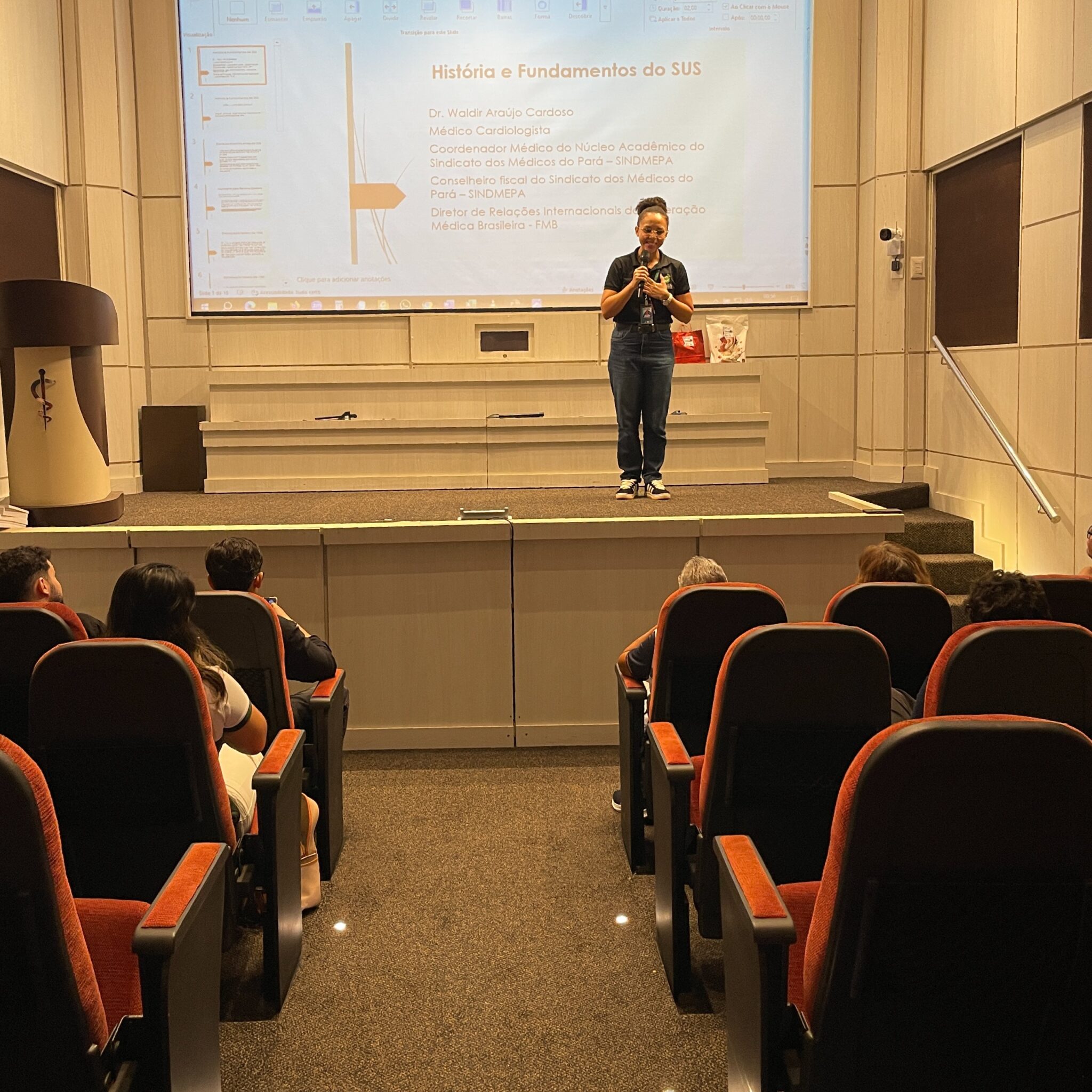 Aula inaugural do Curso sobre Trabalho Médico reúne especialistas e destaca desafios do SUS na Amazônia